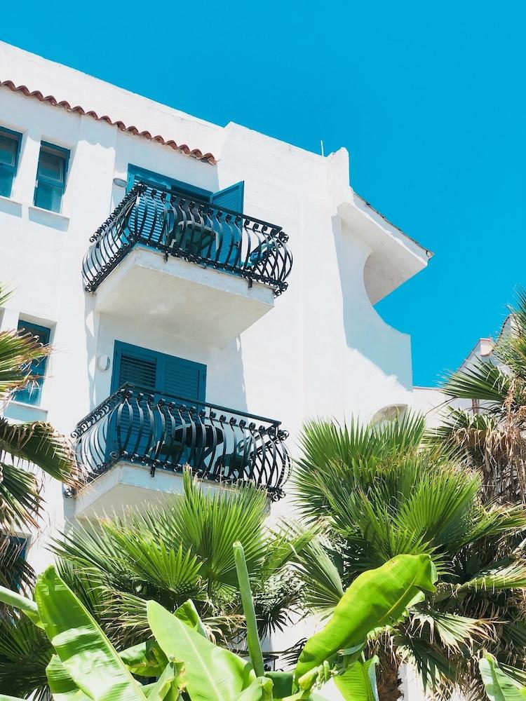 Baia Degli Dei Apartment Giardini Naxos Exterior photo